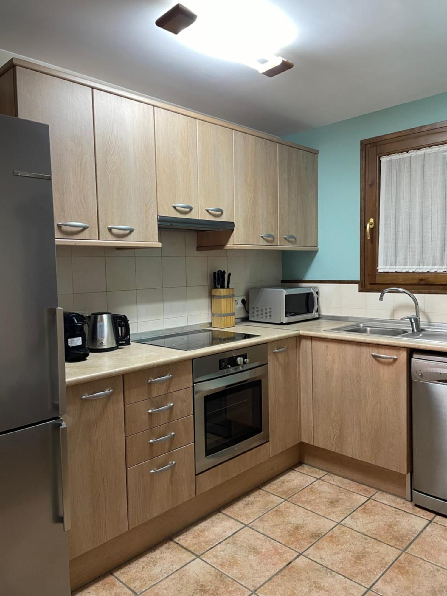 Apartamento Renovado Con Jardin Privado, Parking ,Wifi Y Piscina Osseja Exterior photo